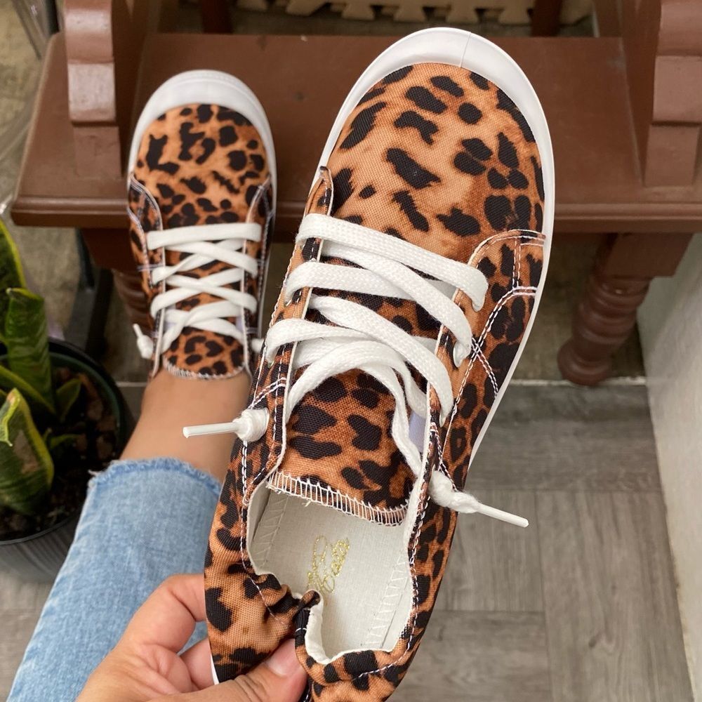 Leopard Flat Lace Sneakers Tennis - Picture 2 of 6